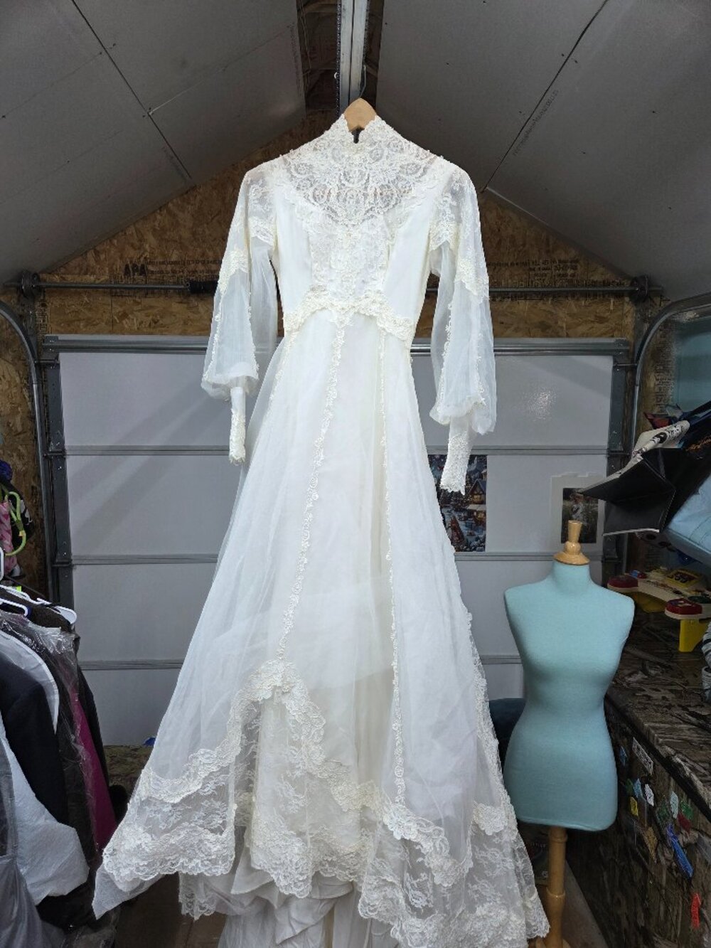 Vintage Petite Lace Wedding Dress - 0/2 Upcycle / Costume / AS IS